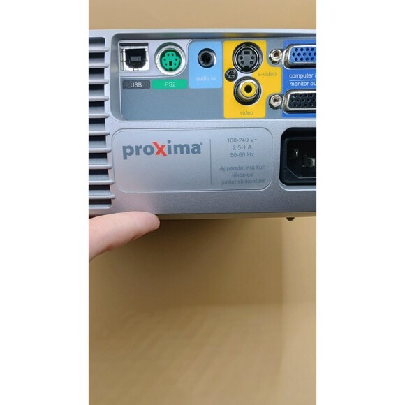 Proxima DP2000s 1000 Lumens 400:1 Contrast LCD Projector With Manual and Case - Picture 8 of 11